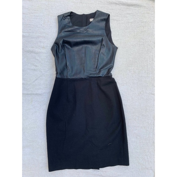Black Fitted Banana Republic Dress - Picture 1 of 4